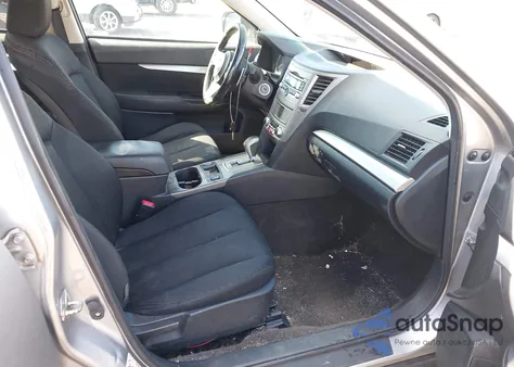 2011 Subaru Outback 2.5I Premium z USA, uszkodzony, nr VIN 4S4BRBCC7B3430511